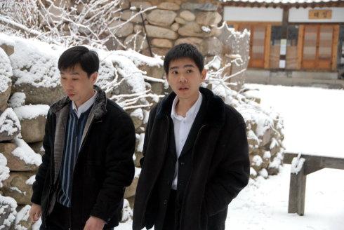 李世石看似在与整个韩国棋界对抗 他的身边只有哥哥吗?