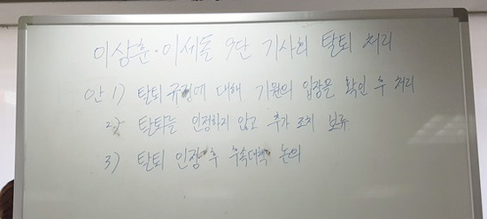 韩元兑换人民币_10亿韩元收入(2)